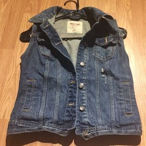 A women’s XS Jean vest